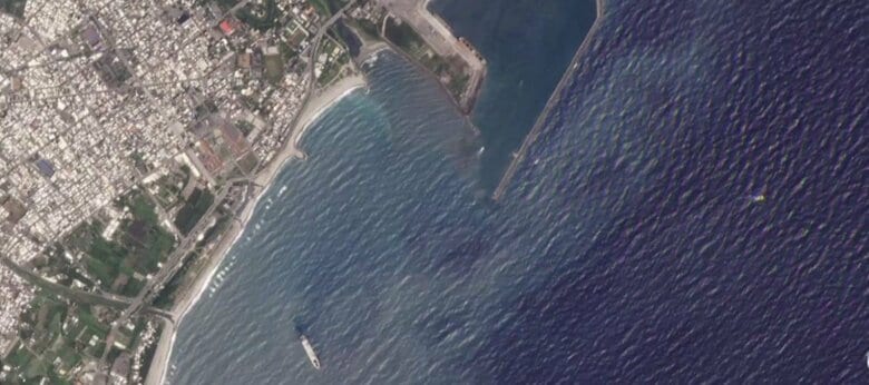青い海に大量の土砂　台湾地震前後を衛星写真で徹底比較　専門家が心配する夏にかけての台風被害｜FNNプライムオンライン