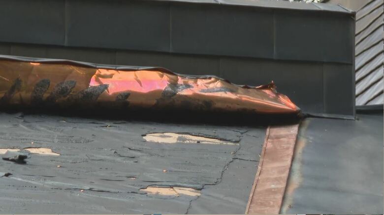 「罰当たりだ」また銅板の盗難被害　神社の屋根の銅板がはがされ、むき出しに…秋祭りは“中止”に　修復のめど立たず「憤慨している」　長野県内で被害相次ぐ｜FNNプライムオンライン