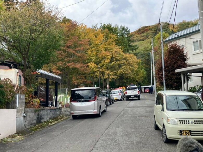 【ヒグマ速報】北海道初の”緊急銃猟”適用へ…札幌市西区で現在通行制限と避難誘導中｜FNNプライムオンライン