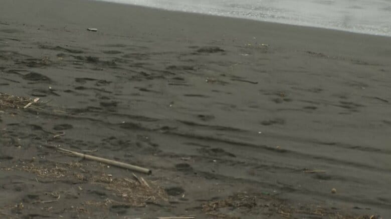 16歳男性が行方不明になった海。神奈川県平塚市では当時、波浪注意報が発表されていた。