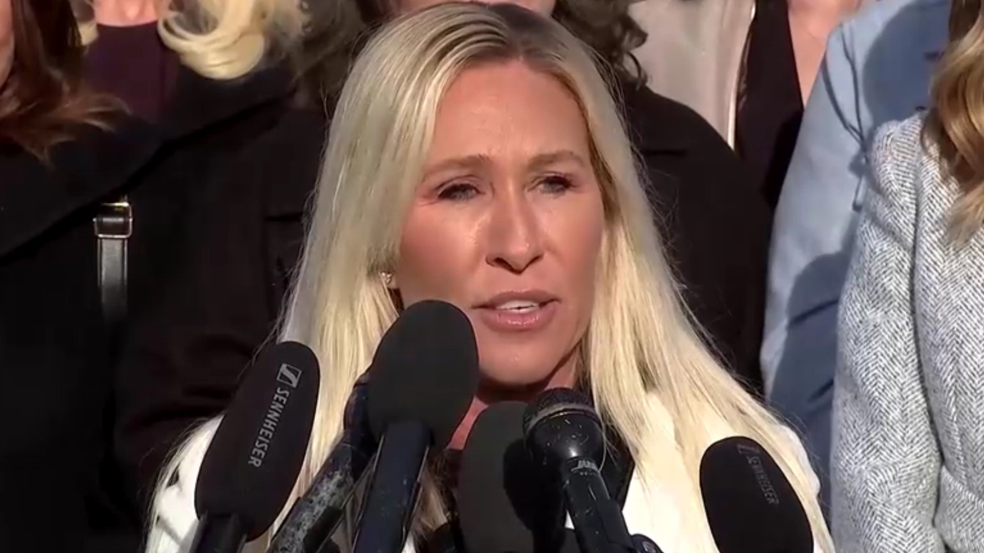 トランプ大統領支持基盤「MAGA」代表格の共和党・グリーン下院議員が議員辞職  “エプスタイン事件”めぐりトランプ大統領と対立（FNNプライムオンライン）｜ｄメニューニュース（NTTドコモ）