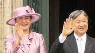 天皇皇后両陛下ブリュッセル市庁舎へ　バルコニーから手を振る　「彼の好きな科目は算数だそうですよ」　子どもとも交流