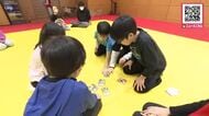 豊平区のシンボルといえば？小学生が『魅力発見 ほ～！へ～！カルタ』で熱戦を繰り広げる「チームで協力してできるのはとても楽しい」区の魅力や歴史を知ってもらうのが狙い_北海道札幌市
