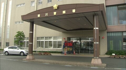 右折の軽自動車と対向車線のオートバイが衝突　オートバイに乗っていた50歳男性が意識不明　軽自動車の運転手を過失運転致傷で現行犯逮捕