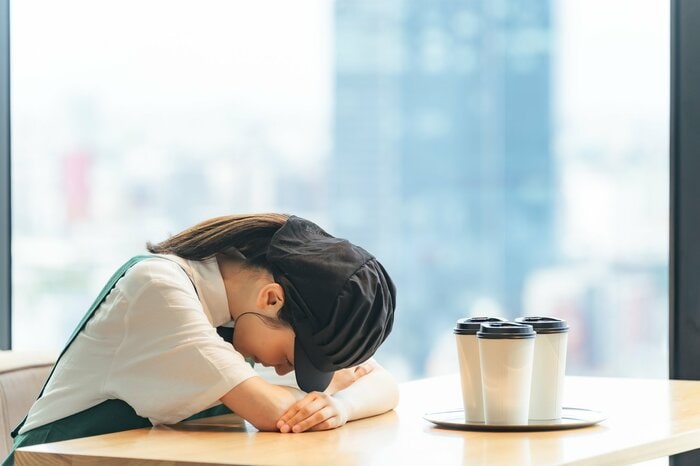 向いてないと思ったらすぐ引ける人と辞められない人がいる（画像：イメージ）