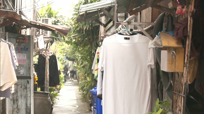 狭い路地に家が密集