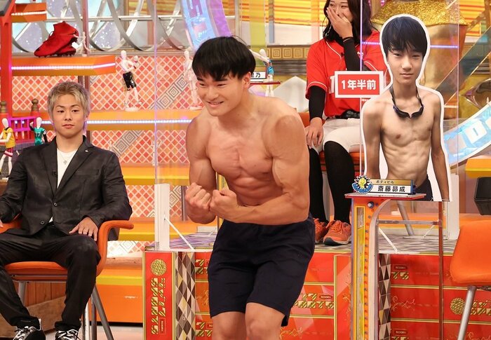 浜田さんの前でポージング