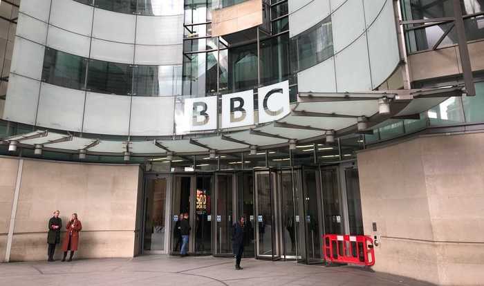 受信料を「叩きのめす」 英ジョンソン政権 BBCへの強硬姿勢