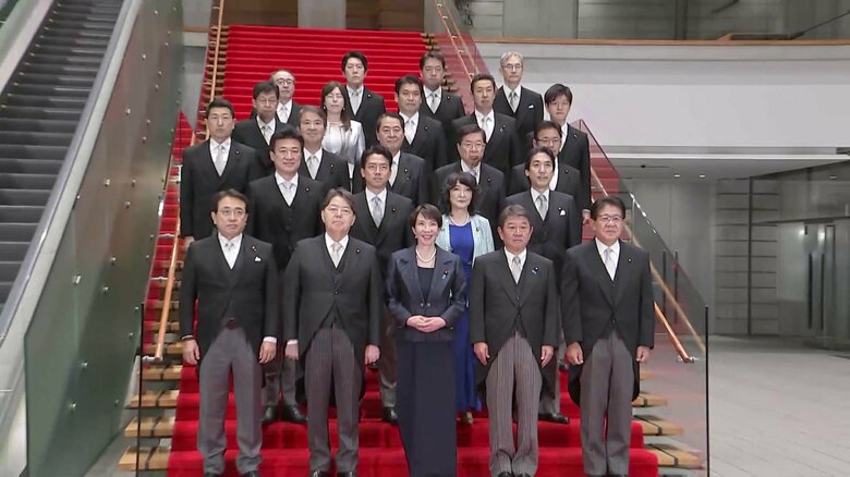 「決断と前進の内閣」高市“新内閣”発足…女性閣僚2人で初入閣は10人　“連立”の維新から閣僚出さず　「とにかく経済対策最優先で取り組む」｜FNNプライムオンライン