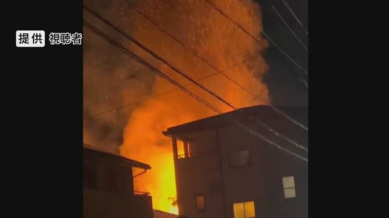 「仏壇が燃えている」焼け跡から1人の遺体　長野・上田市の住宅で火事　住人が通報　2時間後に鎮火も全焼　この家の5人のうち3人を搬送、1人と連絡取れず｜FNNプライムオンライン