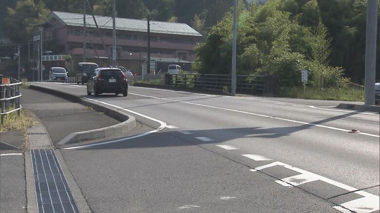 病院への送迎車に乗っていた車いすの女性が転倒し死亡した事故 70歳運転手を書類送検 固定が不十分だったか｜FNNプライムオンライン