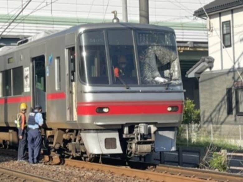 年齢や性別は分からず…駅で回送電車と人が接触 心肺停止の状態で搬送も死亡 ホームから飛び込んだか｜FNNプライムオンライン