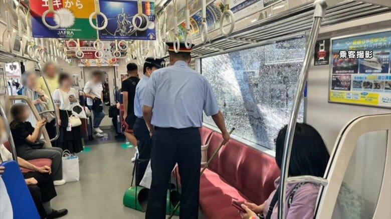 「原因は不明」京急電車の窓ガラスが停車中に割れ一面に無数のひび…乗務員は気づかず走行中に乗客からの通報で車両交換に　東京・神奈川｜FNNプライムオンライン