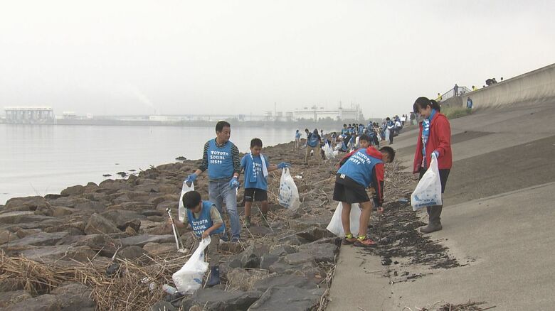 国内有数の渡り鳥中継地…名古屋の藤前干潟でゴミ拾いを通じて環境問題考えるイベント 100人程で約85袋分を回収｜FNNプライムオンライン