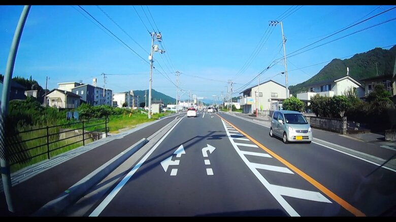 接触事故の瞬間を、ドライブレコーダーが捉えていた(高知・日高村 7月28日)