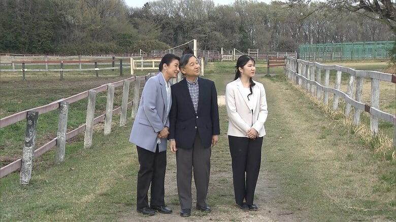 陛下と皇后さまの頭が「ゴツン」とぶつかるハプニングが･･･。