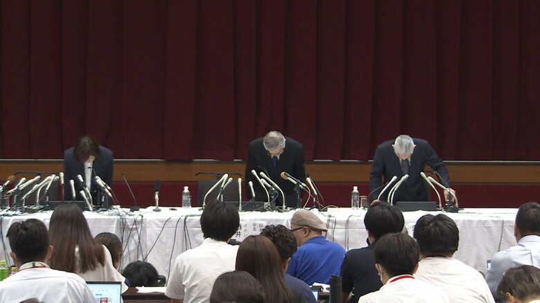 会見に臨む日大の林真理子理事長