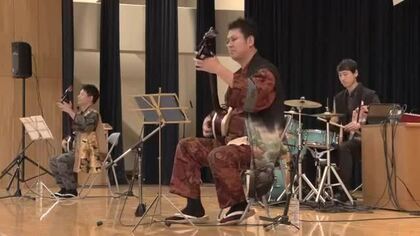 津軽三味線、世界3連覇の音色　中学校でコンサート　岩手県大船渡市