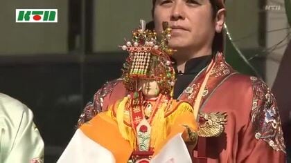 「日本じゃないみたい」江戸時代の“媽祖行列”を再現　長崎ランタンフェスティバルにぎわう