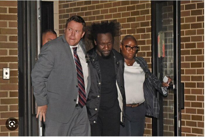 逮捕された犯人(New York Postより)