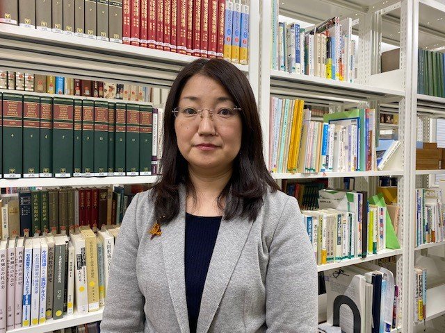 末冨教授は「子供の貧困対策に関する有識者会議」の委員も務めている