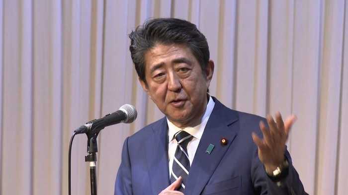 日露&憲法…安倍首相は猪突猛進かUターンか 地元での決意と送別ゴルフ