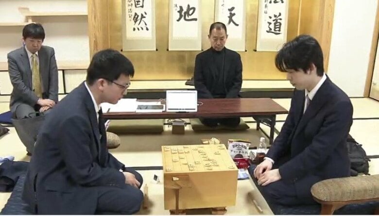 将棋叡王戦トーナメント準決勝　藤井六冠、永瀬九段に敗れ挑戦者決定戦進出ならず｜FNNプライムオンライン