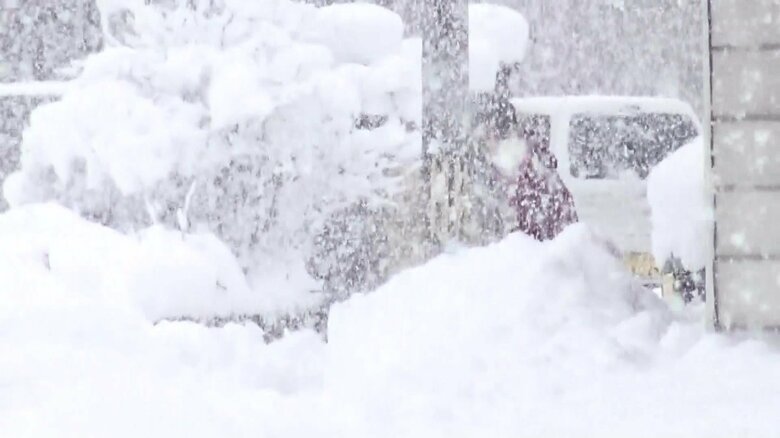 “最長寒波”3連休に再びピーク…22日福井・岐阜・名古屋で雪強まる　23日から近畿や四国地方でも　気象庁が石川に「顕著な大雪情報」｜FNNプライムオンライン