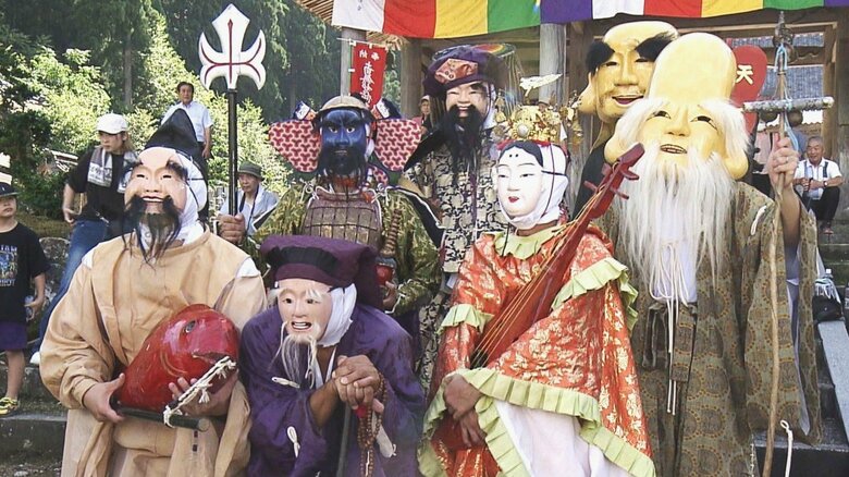「見て泣いて大きくなった」子供たちにはちょっぴり怖い…“七福神”が地域を巡る　天明の飢饉が生んだ240年続く奇祭｜FNNプライムオンライン