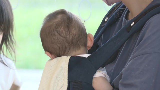 政府は支出を見直して財源を確保する方針