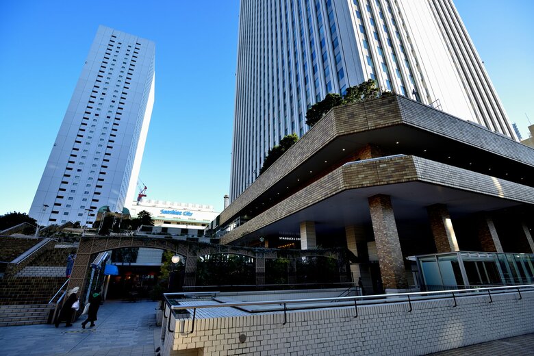 池袋のサンシャインシティにあるホテルで連日取り調べが行われた　資料映像