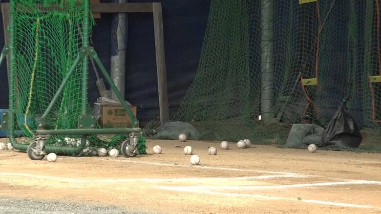 今年2月の沖縄キャンプではネットの枠にすら収まらないほど制球に苦しむ