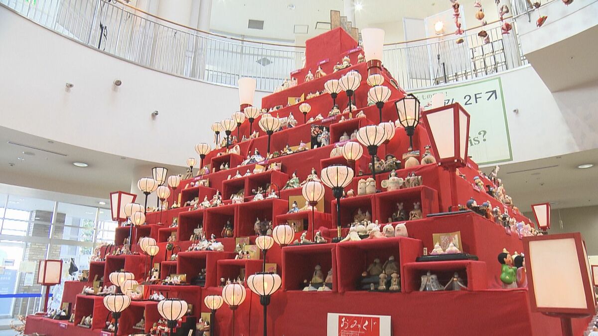 ピラミッドならぬ“ひなミッド”…愛知県瀬戸市に高さ4mの大きなひな壇