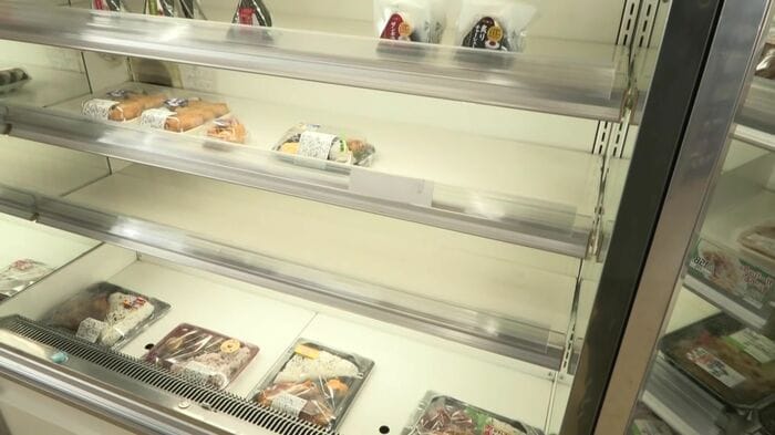 物流にも遅れが