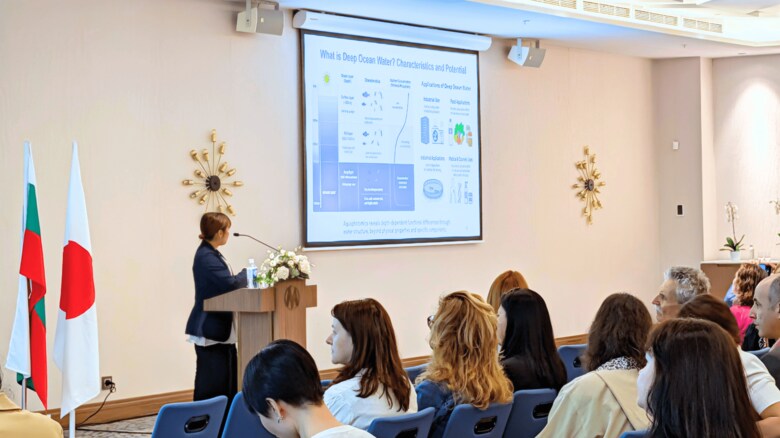 Bulgarian-Japanese Symposium"Aquaphotomics-Health and Beauty"にて、ドクターリセラが「海洋深層水と皮膚水分ネットワーク」に関する研究を発表