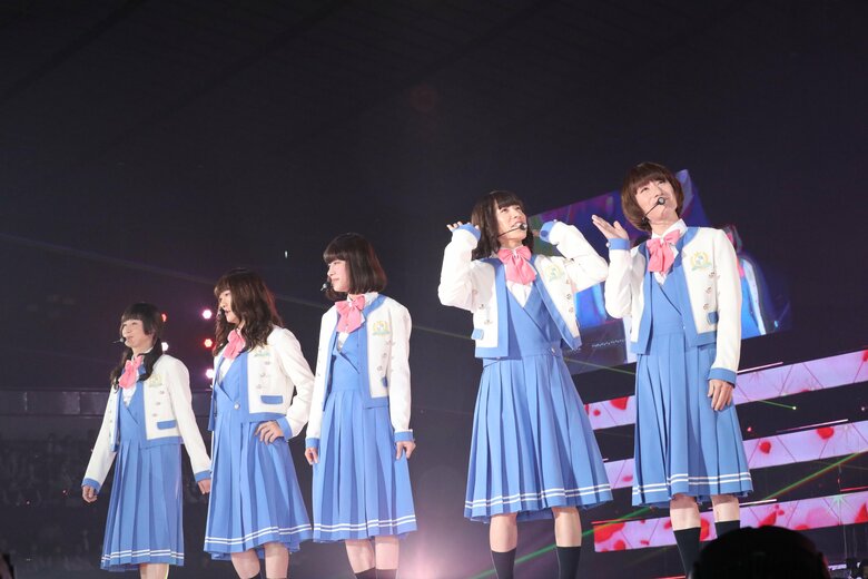 (c)Rakuten GirlsAward 2023 SPRING/SUMMER