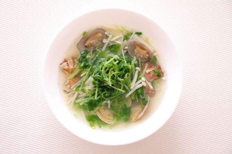 あさりの出汁が豆苗を引き立てる、シンプルで美味な中華風スープ