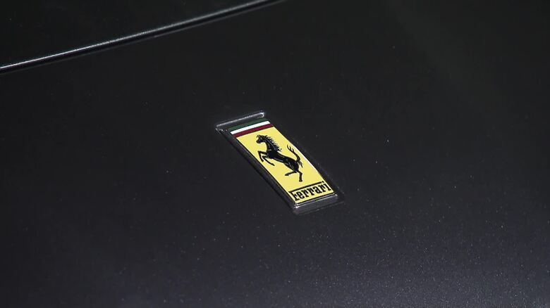 公売されるフェラーリ