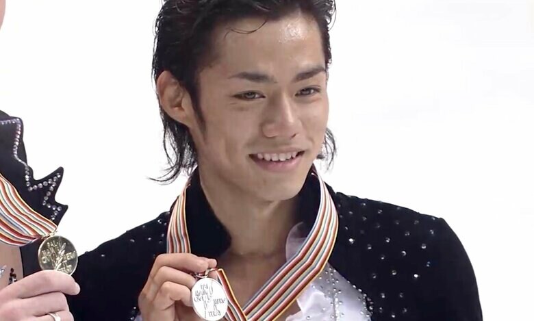 2007年の世界選手権では日本男子シングル史上初めての銀メダルを獲得