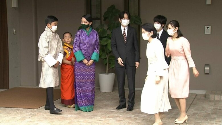 ブータンの王女と王子2人は、およそ1時間、秋篠宮邸で過ごしたという。