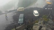 「3時間歩いた」あす閉山の富士山で混乱　大雨で通行止め、下山客がバス待ちで“長蛇の列”　遭難事故も相次ぐ