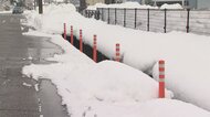 除雪作業中に用水路へ転落か、富山市の89歳男性が死亡　用水からスコップも見つかる