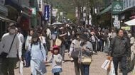 軽井沢で長い渋滞…行き先は「ショッピングプラザ」物価高でも多くの買い物客　国宝・松本城は2時間40分待ちの行列