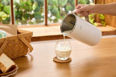 ボタンひと押し約30分で無添加豆乳が作れるSOYMILブレンダーPLUSの誕生秘話。日々の生活に自然とサステナビリティを実感する世界を目指して。