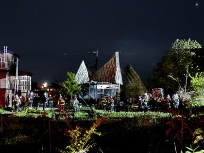 【モバイルバッテリーの充電中に】「爆発音がして火が見える」札幌市で2階建ての建物が全焼_火がでた当時は無人でモバイルバッテリーを充電していた…出火に関連あるか捜査＜北海道札幌市＞