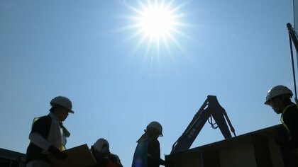 熊本で初の「酷暑日」危険な暑さの中で片付け作業　高市総理は被災者と意見交換　令和8年熊本地震