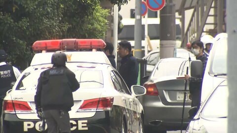 逃走中“ハンマー男”に逮捕状請求へ　自宅に警察突入も「姿なし」