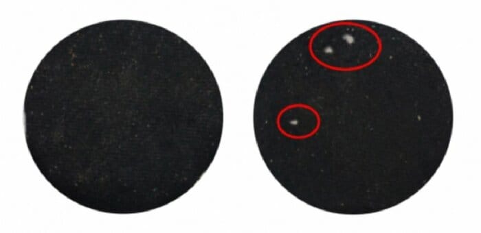 左:スペースに対して適正な使用数量の防虫剤を置いた布 右:適正な数量の3分の1だけ置いた布(提供:エステー株式会社)