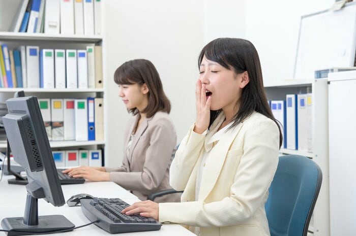 日中の眠気を引き起こすことも(画像はイメージ)