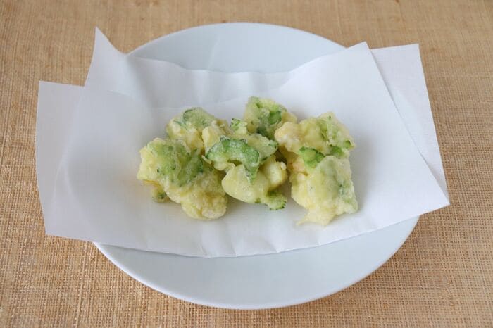 ゴーヤーのワタのかき揚げ
